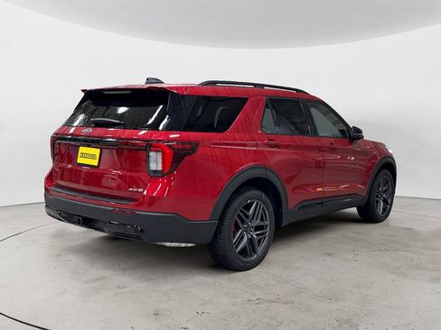New 2026 Ford Explorer ST-Line w/ ST-Line Street Pack image 5