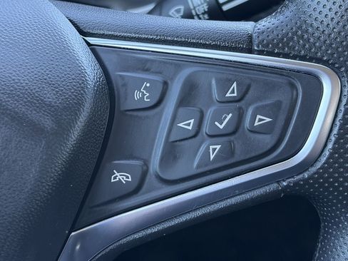 Used 2025 Chevrolet Malibu LT FWD image 17