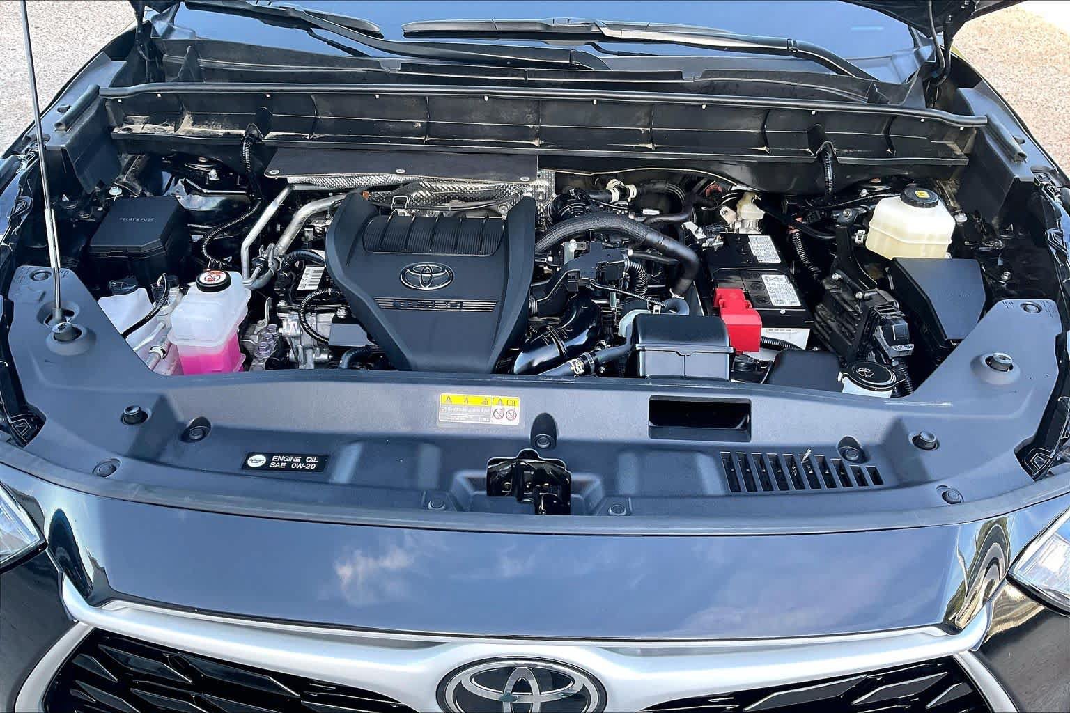 Used 2026 Toyota Highlander XLE AWD/4WD image 32