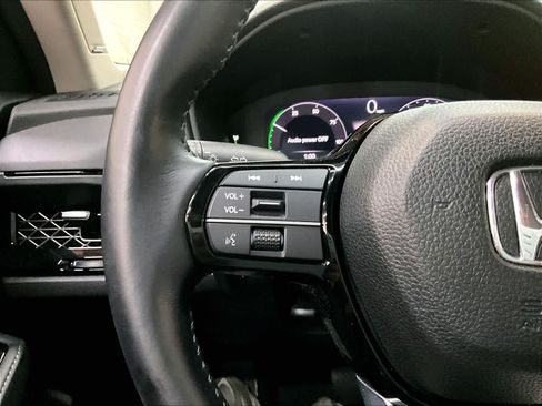 Used 2024 Honda Accord Touring image 21