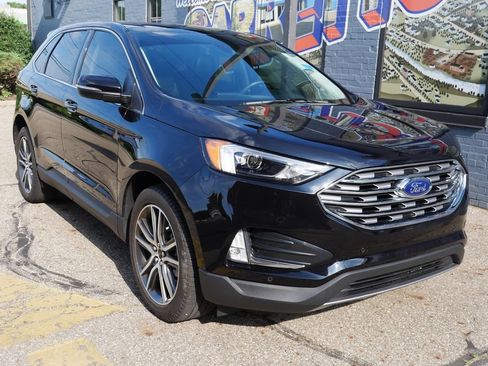 Used 2024 Ford Edge Titanium AWD/4WD image 20
