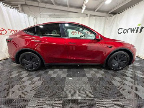 Used 2026 Tesla Model Y AWD image 8