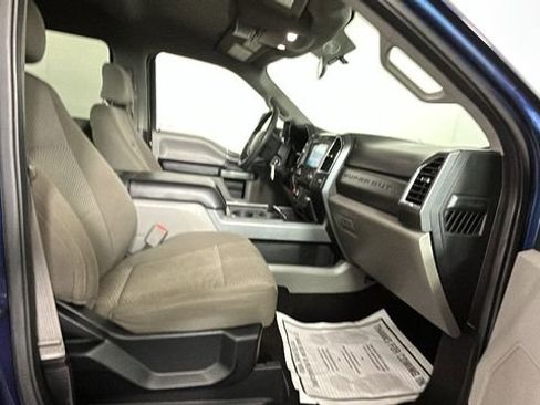 Used 2017 Ford F250 XLT w/ XLT Premium Package AWD/4WD image 30