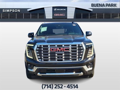 Used 2025 GMC Yukon XL Denali w/ Sun & Power Step Package image 3