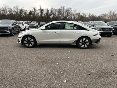 New 2025 Hyundai Ioniq 6 SE image 4