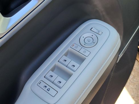 Used 2025 Hyundai Santa Fe Calligraphy FWD image 19