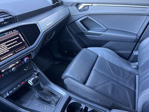 Used 2022 Audi Q3 2.0T Premium Plus w/ Premium Plus Package image 23