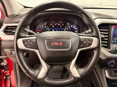 Used 2023 GMC Acadia SLT AWD/4WD image 17