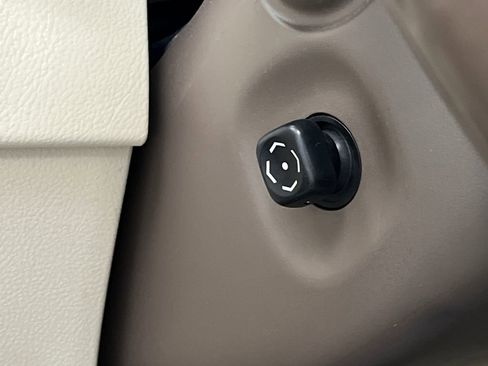 Used 2018 Lexus GX 460 Premium image 45