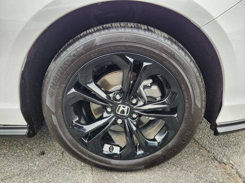 Used 2025 Honda Accord SE image 7