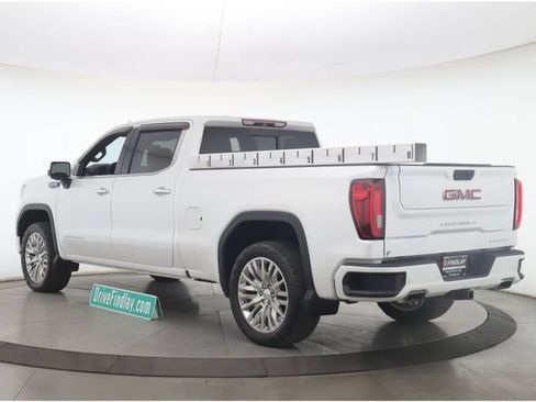 Used 2019 GMC Sierra 1500 Denali w/ Denali Ultimate Package AWD/4WD image 8