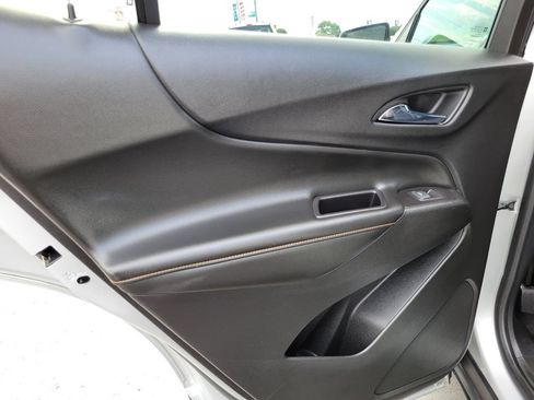 Used 2019 Chevrolet Equinox Premier FWD image 23