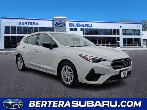 Certified 2025 Subaru Impreza 2.0i image 1