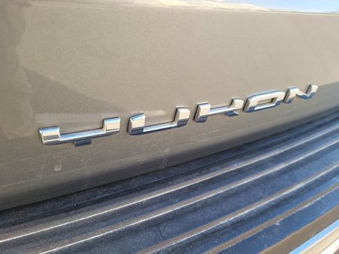 Used 2025 GMC Yukon Denali image 28