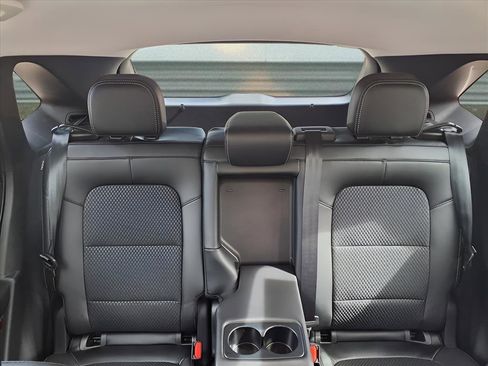 New 2025 Ford Escape SE image 10