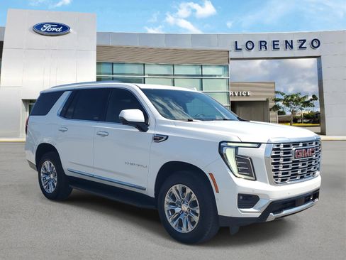 Used 2025 GMC Yukon Denali RWD image 3
