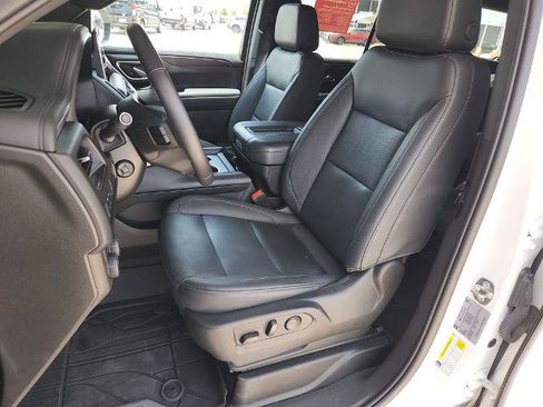 Used 2023 Chevrolet Tahoe LT w/ LT Signature Plus Package RWD image 13