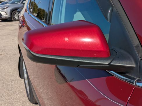 Used 2018 Chevrolet Equinox LT image 12