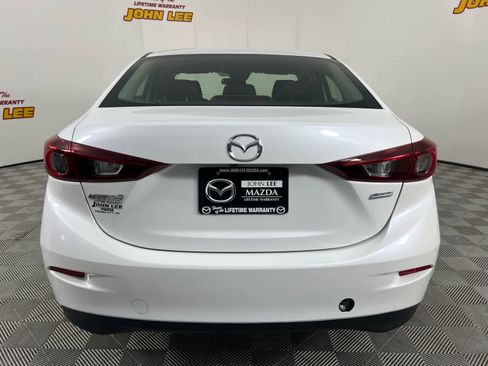 Used 2018 MAZDA MAZDA3 Sport image 4