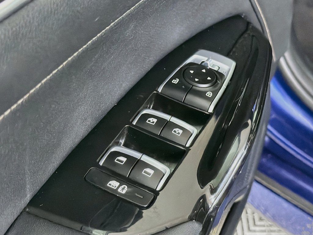 Used 2025 Kia K5 GT-Line w/ GT-Line Premium Package FWD image 23
