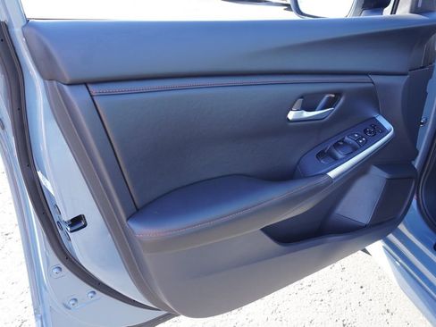 Certified 2025 Nissan Sentra SR image 14