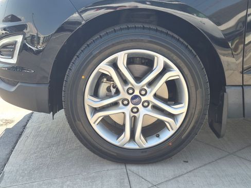 Used 2016 Ford Edge Titanium w/ Equipment Group 301A AWD/4WD image 12
