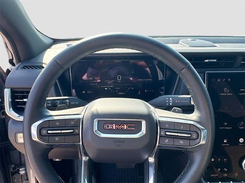 Used 2026 GMC Terrain Elevation w/ Black Edition image 13