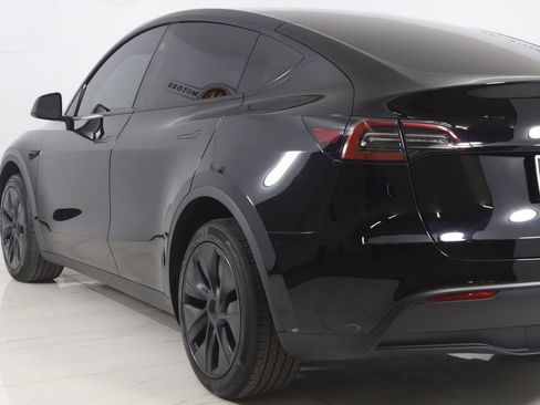 Used 2025 Tesla Model Y Long Range image 24