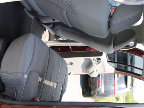 Used 2016 Nissan Frontier SV AWD/4WD image 22