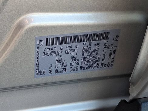 Used 2024 Nissan Rogue S FWD image 27