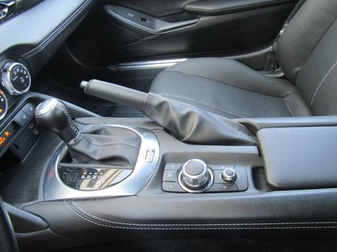 Used 2024 MAZDA MX-5 Miata RF Grand Touring image 33