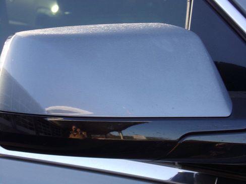 Used 2016 Chevrolet Suburban LT image 21