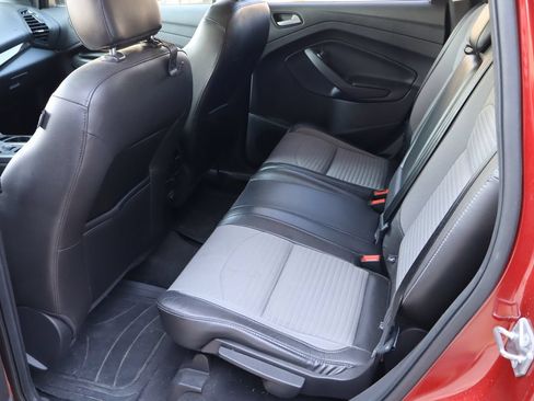 Used 2018 Ford Escape SE w/ SE Sport Appearance Package AWD/4WD image 5