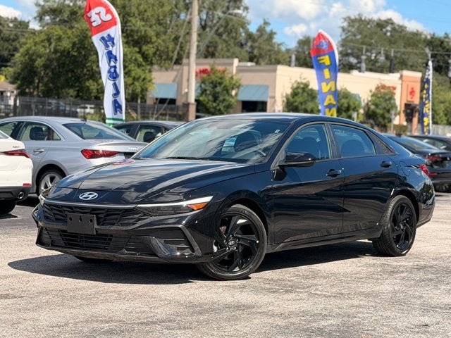 Used 2026 Hyundai Elantra Sport FWD image 1