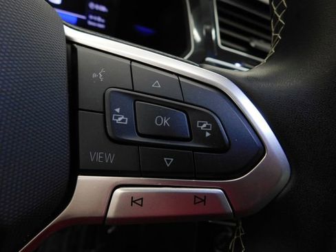 Used 2024 Volkswagen Tiguan S image 30