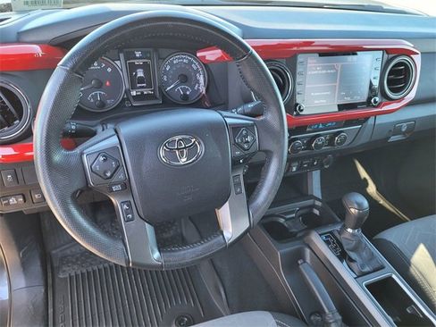 Used 2022 Toyota Tacoma 2WD Double Cab image 9