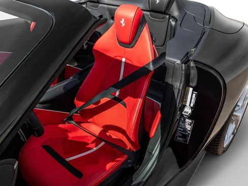 Certified 2024 Ferrari Roma Spider RWD image 6