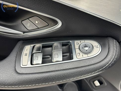 Used 2018 Mercedes-Benz C 300 4MATIC Sedan image 31