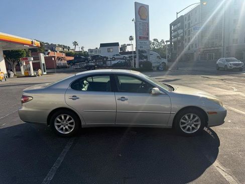 Used 2004 Lexus ES 330 image 6