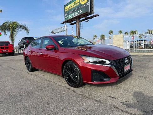 New 2025 Nissan Altima 2.5 SV w/ SV Special Edition Package image 1