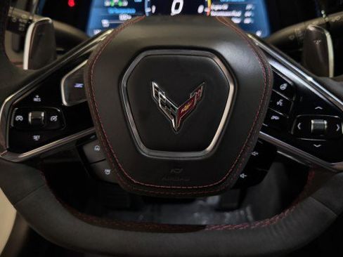 Used 2023 Chevrolet Corvette Stingray Premium Cpe w/ Z51 Performance Package image 9