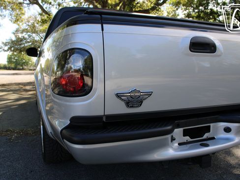 Used 2003 Ford F150 Harley-Davidson image 31