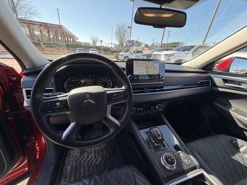 Used 2022 Mitsubishi Outlander SEL image 10
