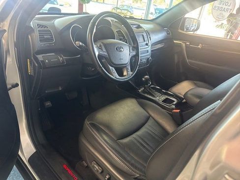 Used 2014 Kia Sorento EX image 9