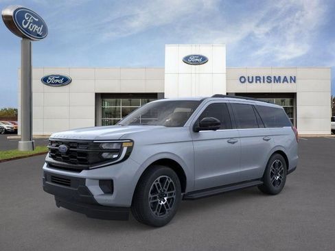 New 2026 Ford Expedition Active image 8