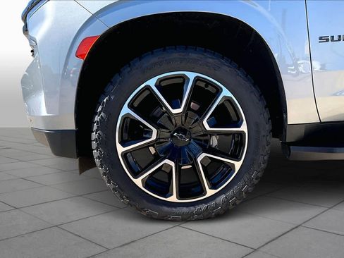 Certified 2023 Chevrolet Suburban RST image 11