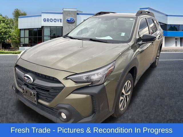 Certified 2025 Subaru Outback Premium AWD/4WD image 1