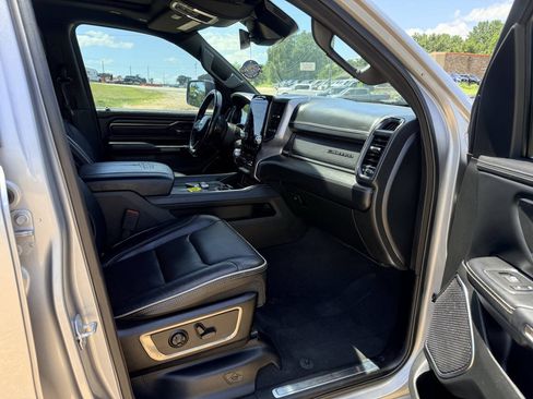 Used 2019 RAM 1500 Limited w/ Advanced Safety Group RWD image 18