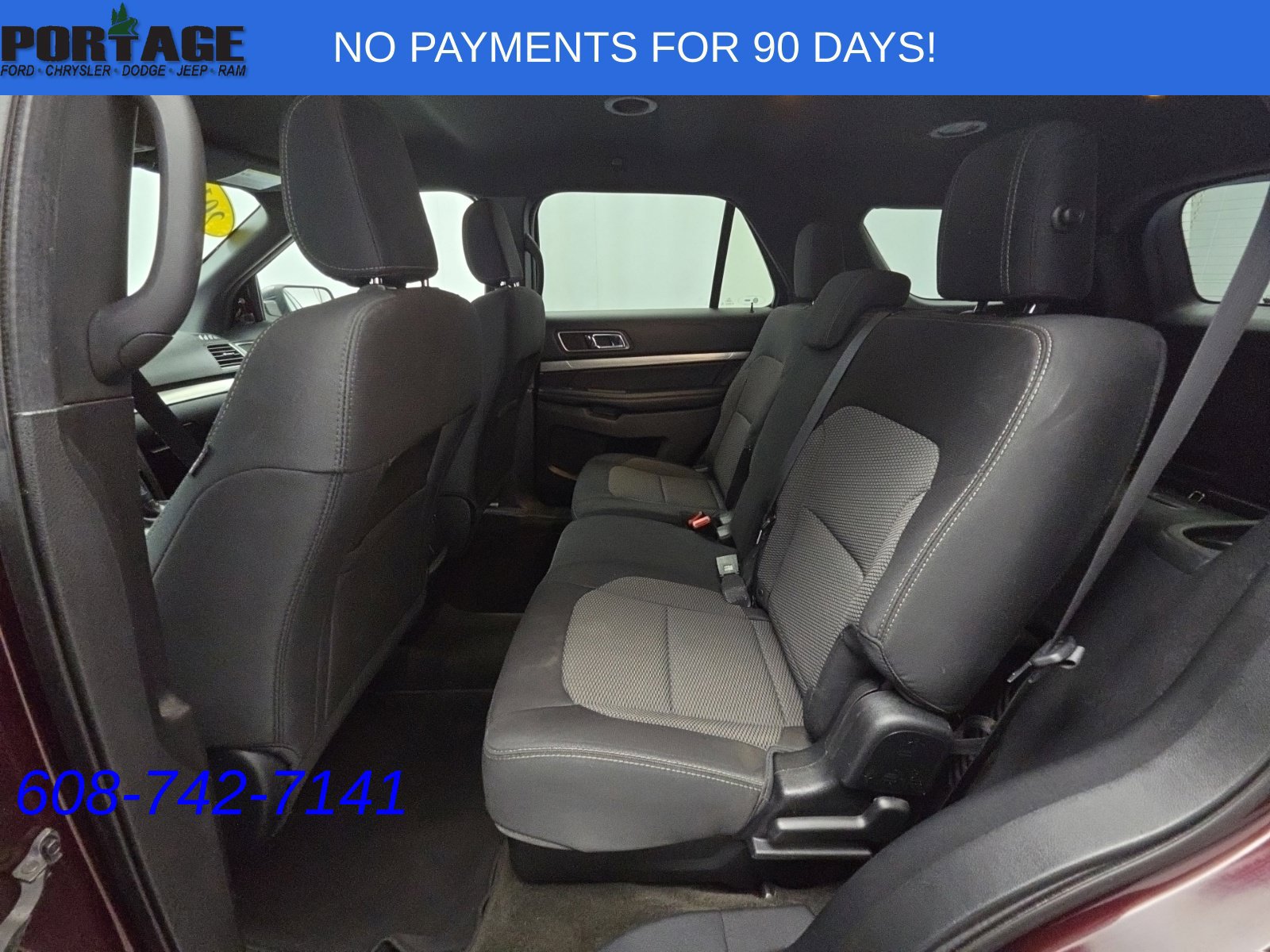Used 2018 Ford Explorer XLT AWD/4WD image 28