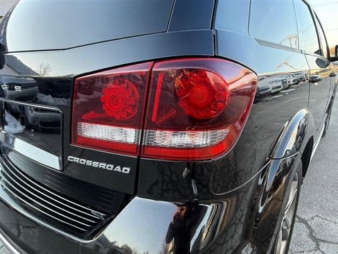 Used 2018 Dodge Journey Crossroad w/ Driver Convenience Group image 28